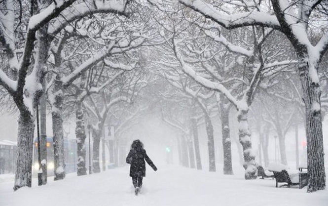 З понеділка Україну завалять снігопади та дошкулятиме мороз