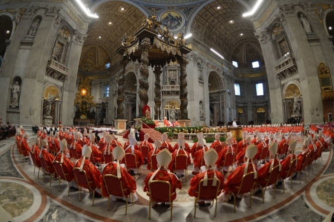 Католицька церква визнала святим кожного третього Папу, - релігієзнавець