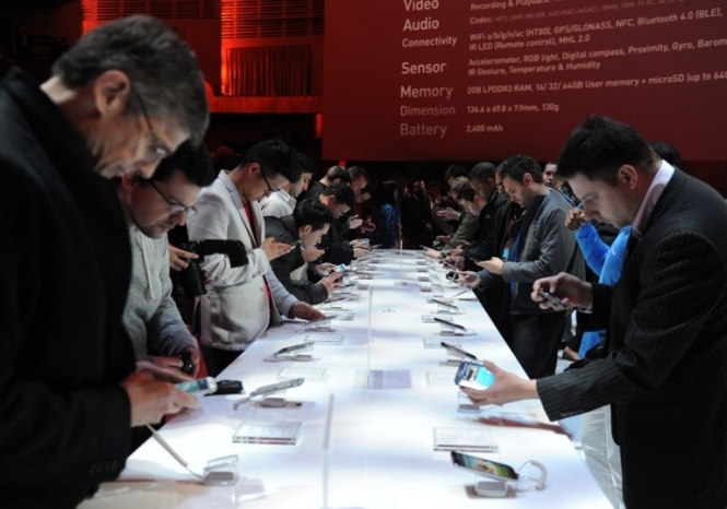 Samsung представив лінійку планшетів  Galaxy Tab 4