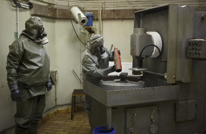 Міжнародні інспектори завершили перший етап знищення сирійської хімічної зброї