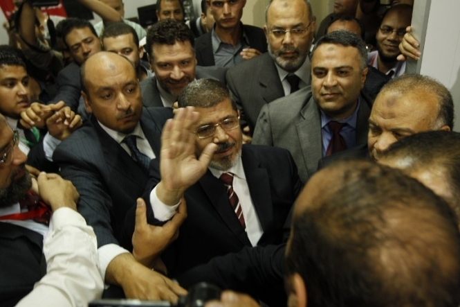 Військовий суд Єгипту засудив 11 прихильників Мурсі до довічного ув'язнення  