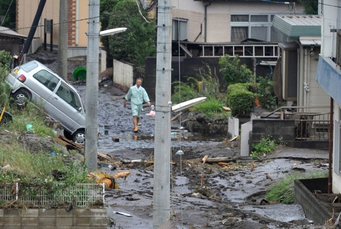 Через непогоду в Японії можуть евакуювати чверть мільйона людей
