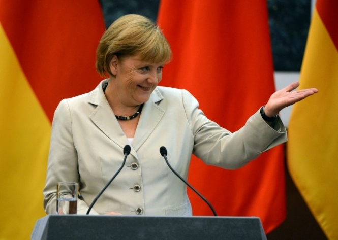 Меркель не будет отправлять на помощь Украине немцев