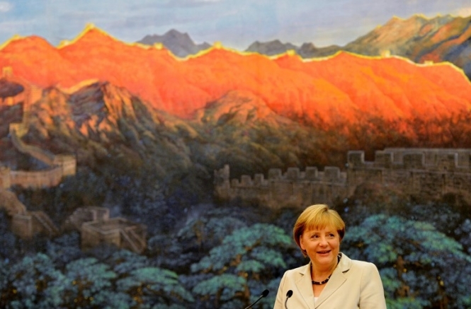 Меркель у Китаї закликала ЄС не штрафувати КНР за демпінг