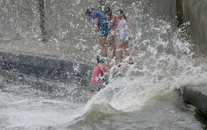 На Філіппінах лютують мусонні дощі: жертвами стихії стали 3 особи