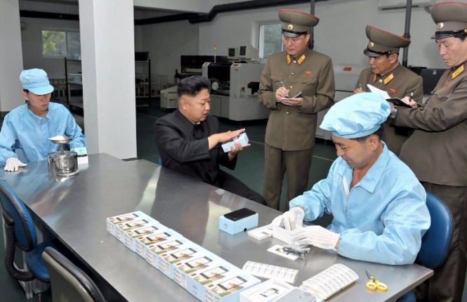Північна Корея представила смартфон власного виробництва