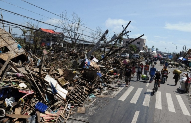 Після руйнівного урагану Філіппіни сколихнув землетрус