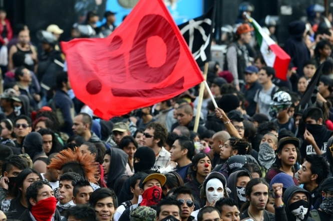 У Мексиці вшанували пам'ять розстріляних студентів