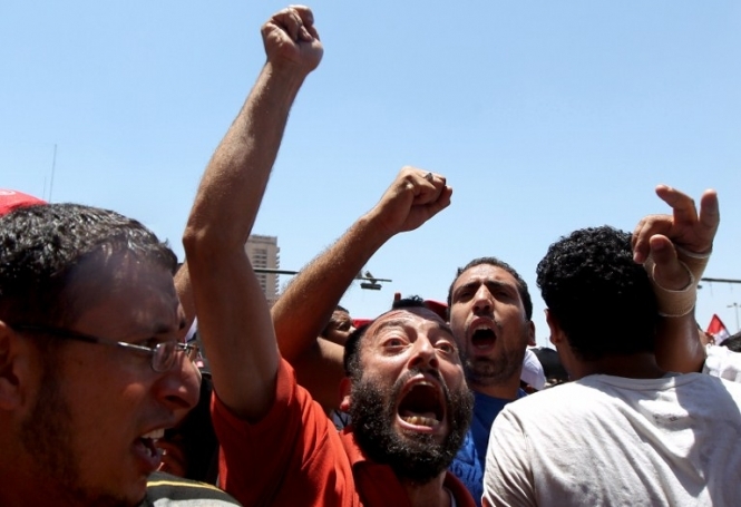 Єгипет протестує: люди вимагають передати владу ісламістам