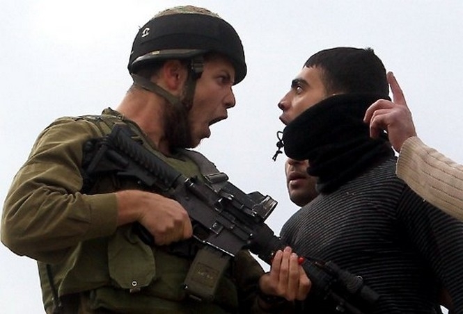 Військові Ізраїлю спричинили сутички у палестинському селищі