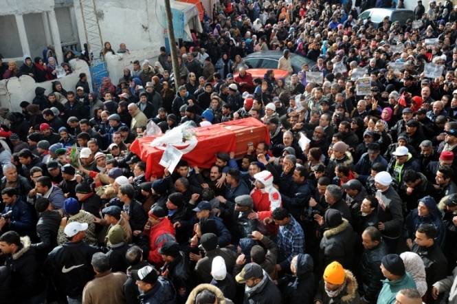 У Тунісі оплакують вбитого лідера опозиції
