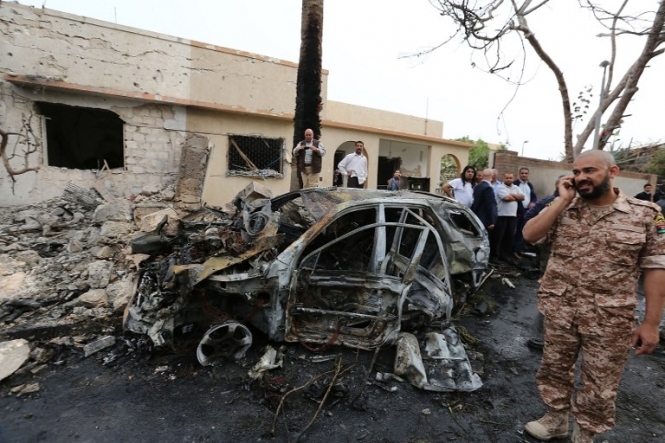 В Ливии террорист-смертник взорвал автомобиль, есть жерви
