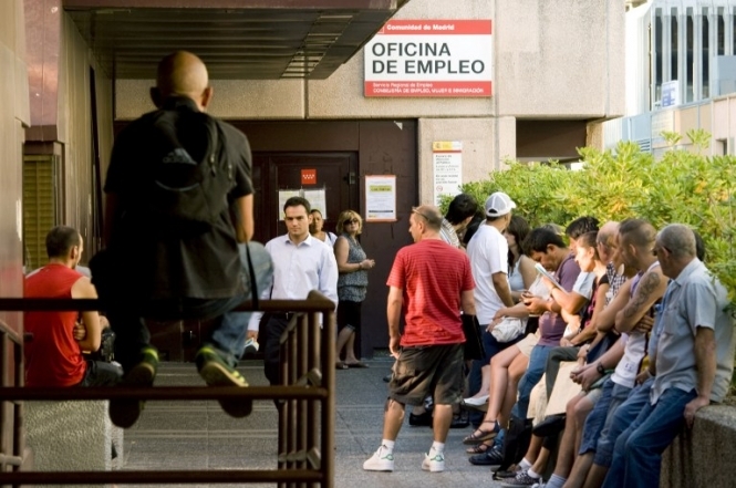 Безробіття в Іспанії скорочується шостий місяць поспіль