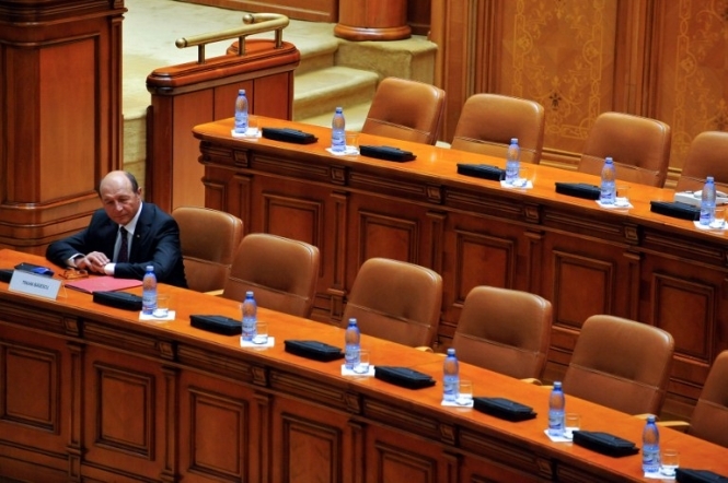 У Румунії суд визнав законним імпічмент президента