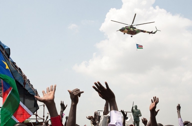 У Судані захопили вертоліт з українцями