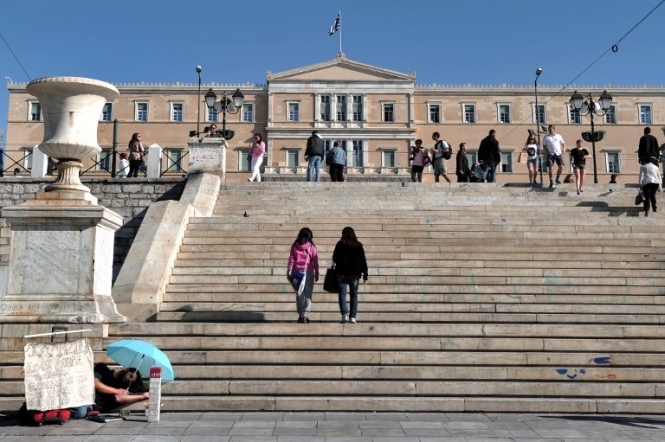 Міжнародні кредитори залишили Грецію без грошової допомоги до квітня