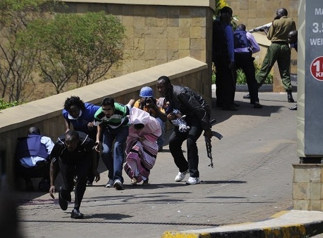 Серед нападників на торговий центр в Найробі були американці, - МЗС Кенії