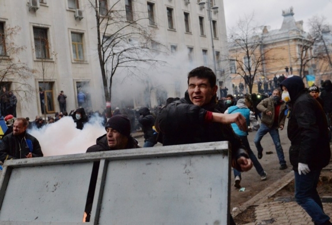 Главной ударной силой Евромайдана стали ультраправые боевики, заявляет министр внутренних дел