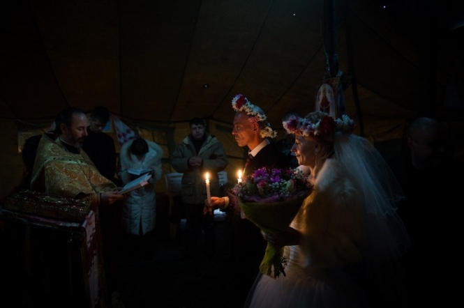Українці почали частіше укладати шлюби