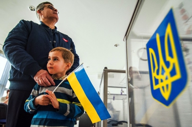 Вибори в Україні: новий шанс та старий розкол 