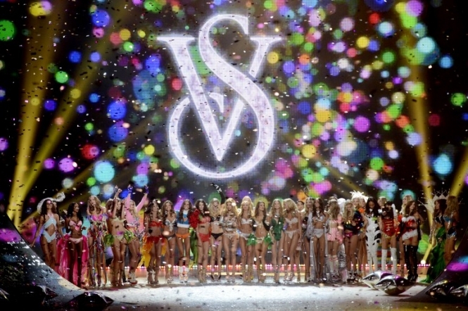 Шоу Victoria's Secret-2012: білизна за $2,5 млн, крила і 
