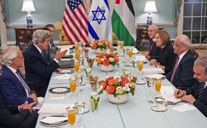 Ізраїль та Палестина сіли за стіл переговорів