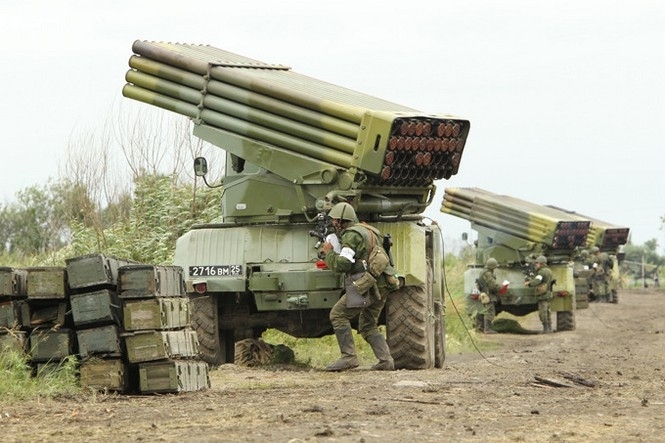 В течение суток боевики 45 раз обстреливали позиции украинских военных