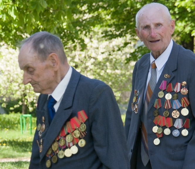 Кабмин выделил по 400 грн для ветеранов Второй мировой войны