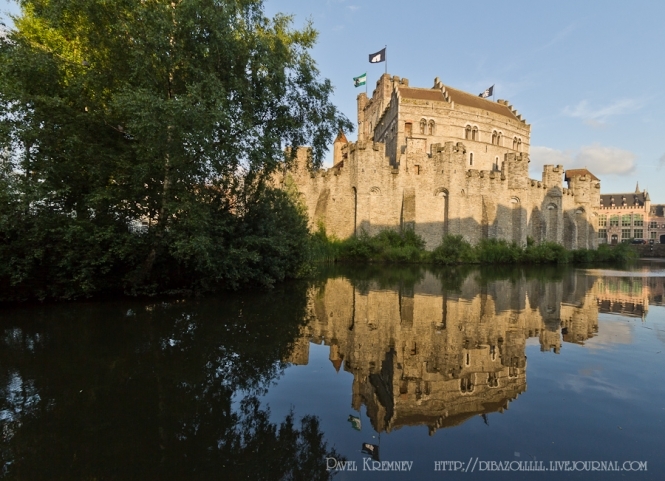 Замок графів Фландрії (фото)