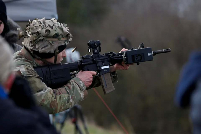 США та Британія провели масштабні військові навчання біля кордону з білоруссю