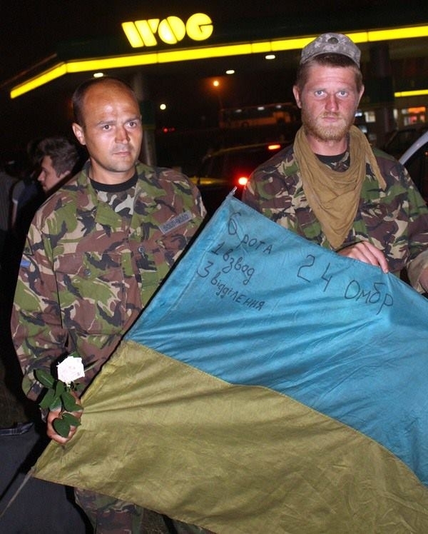 Из зоны АТО на Львовщину вернулись 400 военных