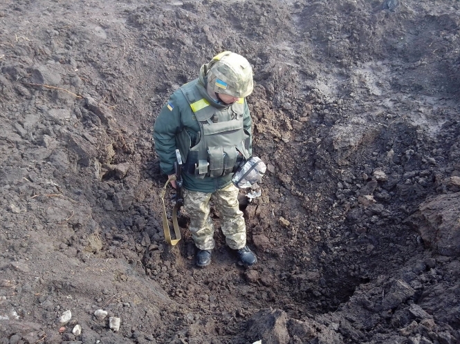 Терористи використовують вдосконалені російські касетні боєприпаси при обстрілі околиць Маріуполя