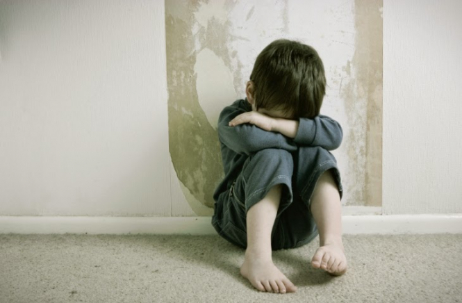 У Франції заборонили фізичні покарання дітей