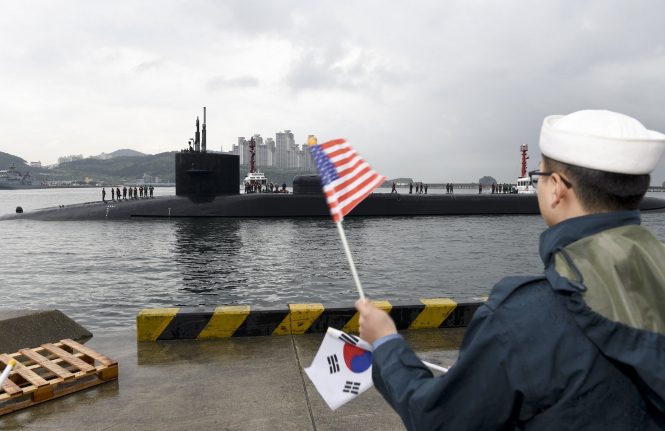 Северная Корея угрожает затопить американская подводная лодка