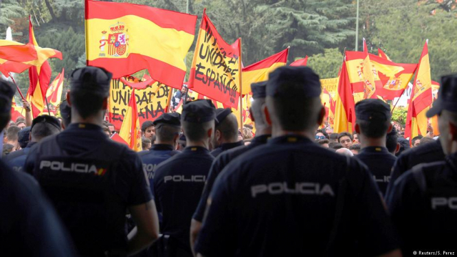 Правительство Испании в субботу начнет процедуру приостановления автономии Каталонии
