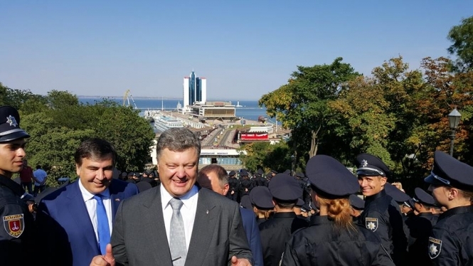 Саакашвили будет великим премьером, но не Украины, - Порошенко