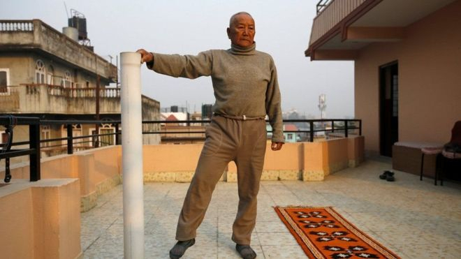 85-летний непалец умер, пытаясь установить рекорд