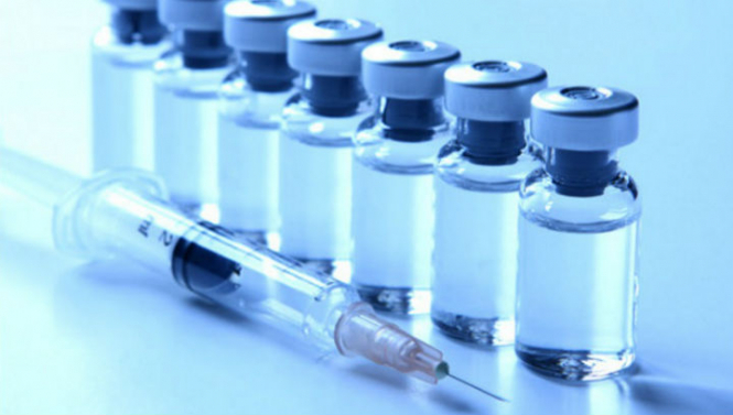 У Бразилії учасник випробувань "оксфордської" вакцини від COVID-19 помер від ускладнень COVID-19