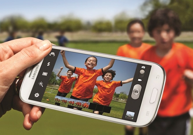 Samsung до літа представить смартфон з 16-мегапіксельною камерою