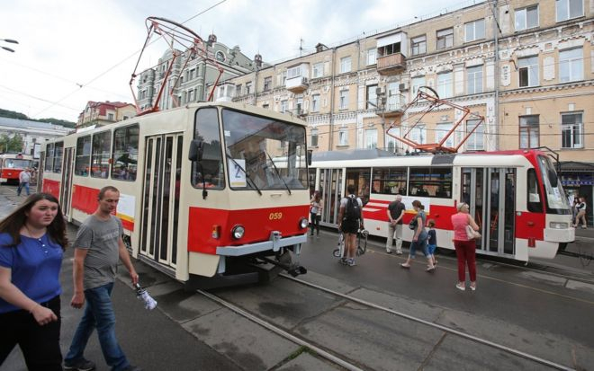 У Києві парадом відзначили 125-річчя міського трамваю, – ФОТО