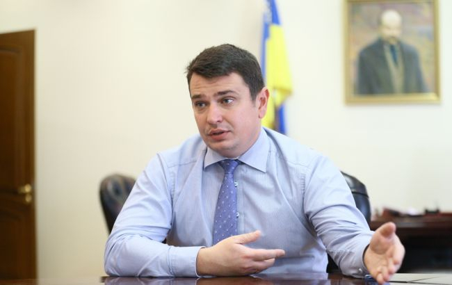Хабар Холодницькому: заступнику податкової Києва оголосили про підозру