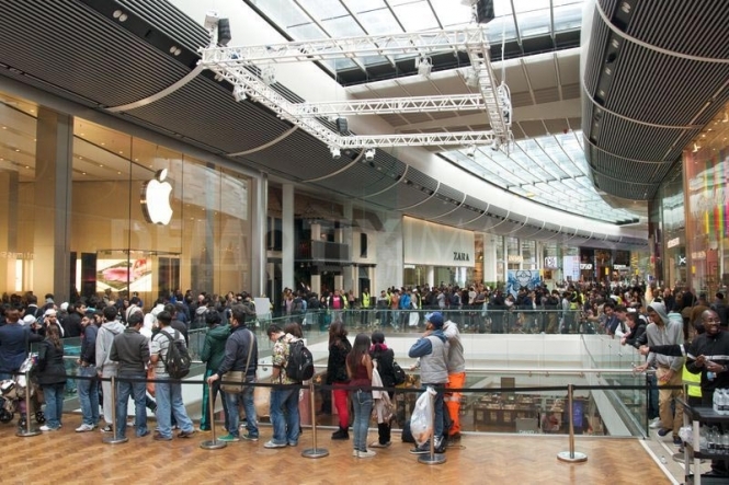 Нові iPhone стали дефіцитом у перший день продажів