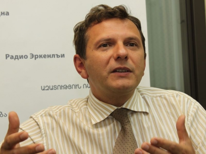 Кредит МВФ - это полицейский, который следит за тем, чтобы Украина хотя бы попыталась нормально развиваться, - Устенко