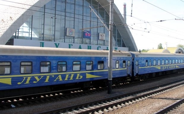 Террористы ЛНР хотят запустить поезд Луганск-Москва, - СНБО