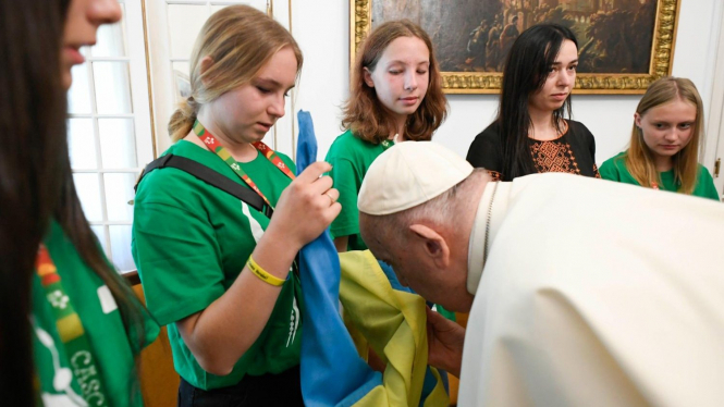 Папа Римський зустрівся з українською молоддю 