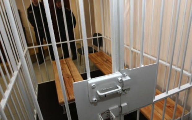 Подсудимый в деле одесских терактов порезал вены в зале суда