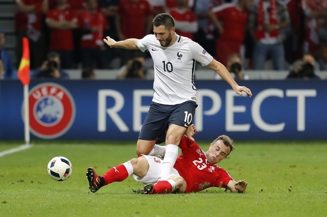 Євро-2016: Швейцарія і Франція зіграли внічию і вийшли в плей-офф 
