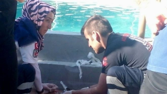 Пять человек погибли от удара тока в аквапарке в Турции