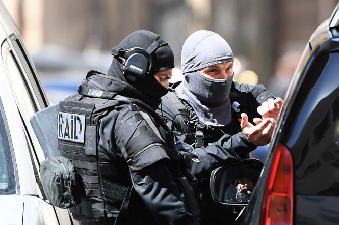 Антитеррористические рейды во Франции: задержаны пять человек