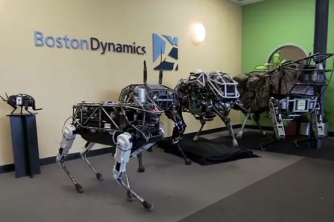 Ученые создали механического пса, который двигается, как настоящий, - видео